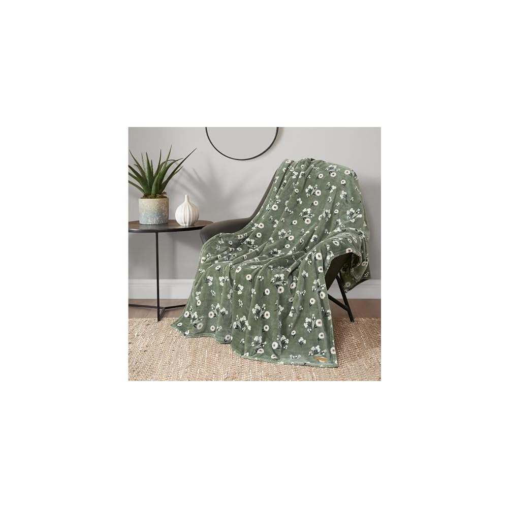 Wildflower Green Floral 50"x70" Cozy Plush Blanket - Premium Microfiber Throw for Luxurious Comfort and Style